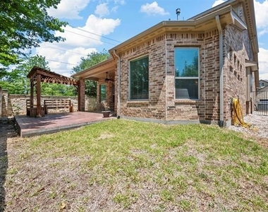 3000 Crestwater Ridge - Photo Thumbnail 21