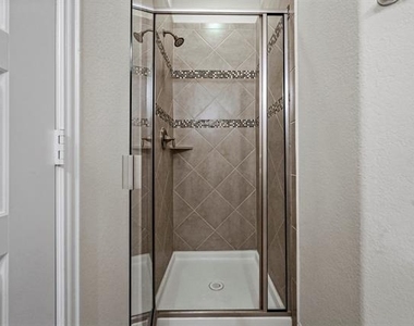 3000 Crestwater Ridge - Photo Thumbnail 9
