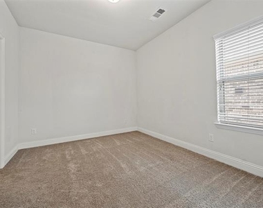 3000 Crestwater Ridge - Photo Thumbnail 11