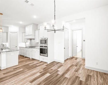 7937 Piedmont Avenue - Photo Thumbnail 10