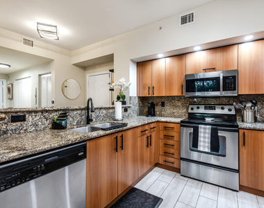 255 Ne 3rd Avenue - Photo Thumbnail 7