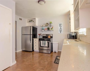 1903 Dale Place - Photo Thumbnail 1