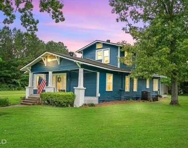 4320 Greenwood Boulevard - Photo Thumbnail 1