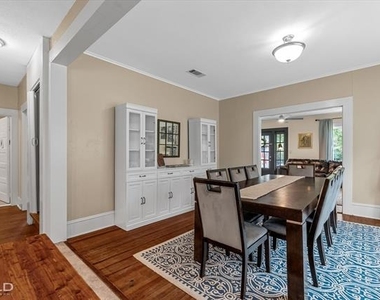 4320 Greenwood Boulevard - Photo Thumbnail 17