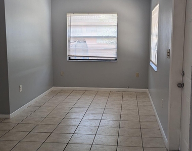 1944 Taft Street - Photo Thumbnail 5