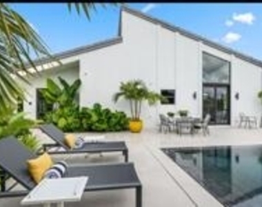 6110 N Ocean Boulevard - Photo Thumbnail 12