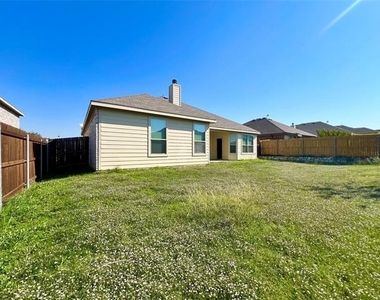 215 Clark Drive - Photo Thumbnail 29