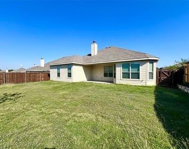 215 Clark Drive - Photo Thumbnail 28