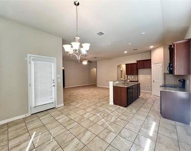 215 Clark Drive - Photo Thumbnail 6