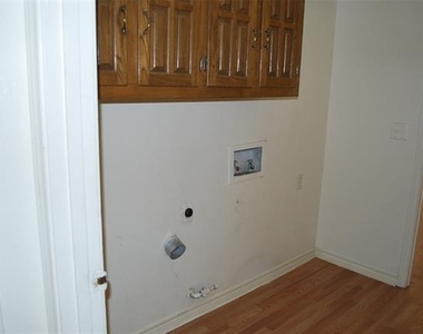 1416 Sandy Creek Drive - Photo Thumbnail 24