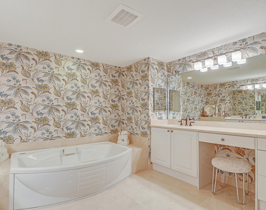 750 Ocean Royale Way - Photo Thumbnail 18