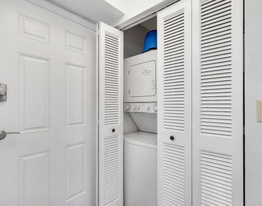 2400 S Ocean Drive - Photo Thumbnail 17