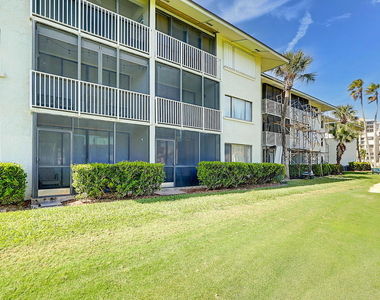 2400 S Ocean Drive - Photo Thumbnail 26