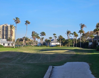 2400 S Ocean Drive - Photo Thumbnail 41