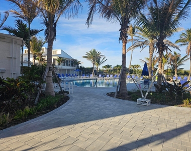 2400 S Ocean Drive - Photo Thumbnail 45