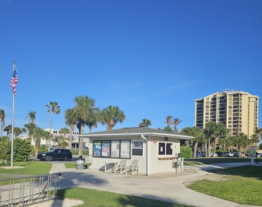 2400 S Ocean Drive - Photo Thumbnail 38