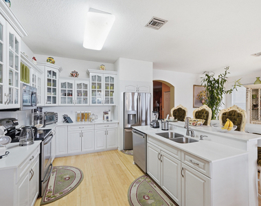 4681 Sw 131st Terrace - Photo Thumbnail 11
