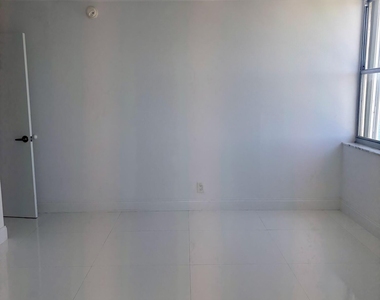 111 Briny Avenue - Photo Thumbnail 13