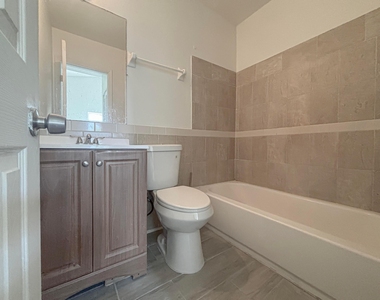 11401 Nw 45th Street - Photo Thumbnail 11