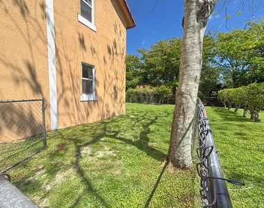 11401 Nw 45th Street - Photo Thumbnail 15