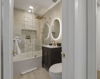 610 Ne 16th Terrace - Photo Thumbnail 23