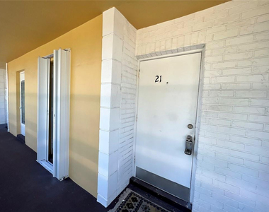 610 Se 2nd Avenue - Photo Thumbnail 12
