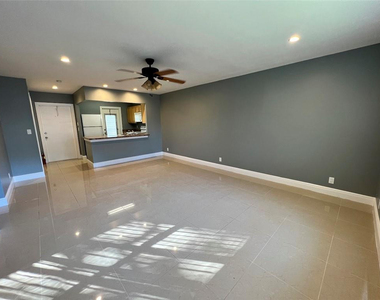 610 Se 2nd Avenue - Photo Thumbnail 3