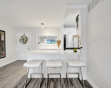 3040 Ne 16th Avenue - Photo Thumbnail 9