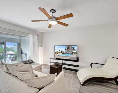 3040 Ne 16th Avenue - Photo Thumbnail 13