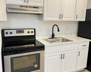 720 Nw 61st Street - Photo Thumbnail 9