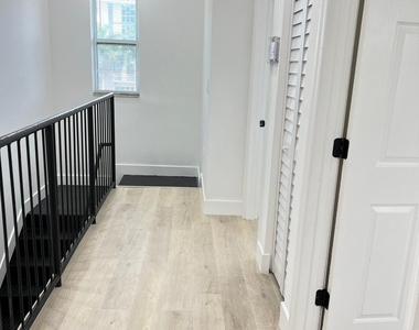 720 Nw 61st Street - Photo Thumbnail 24