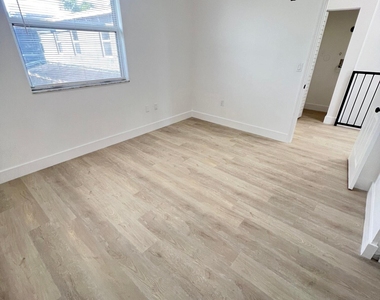 720 Nw 61st Street - Photo Thumbnail 22