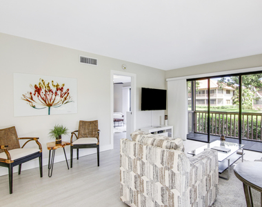 512 Brackenwood Place - Photo Thumbnail 11