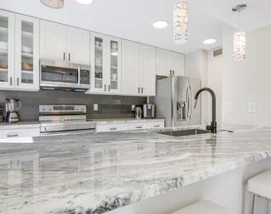 512 Brackenwood Place - Photo Thumbnail 6