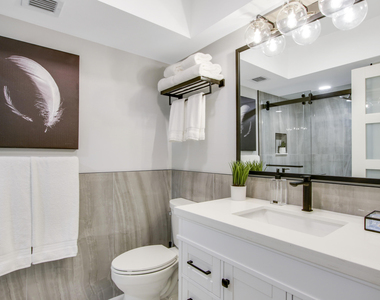 512 Brackenwood Place - Photo Thumbnail 23