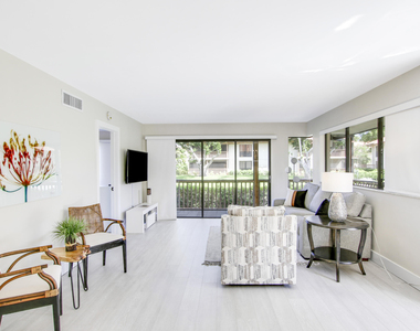 512 Brackenwood Place - Photo Thumbnail 10