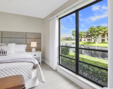 512 Brackenwood Place - Photo Thumbnail 19