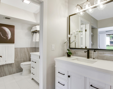 512 Brackenwood Place - Photo Thumbnail 22