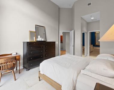 701 S Olive Avenue - Photo Thumbnail 14