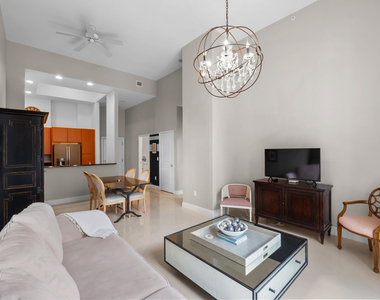 701 S Olive Avenue - Photo Thumbnail 11