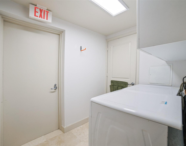 3101 S Ocean Drive - Photo Thumbnail 15
