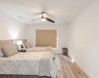 1860 Primrose Lane - Photo Thumbnail 25