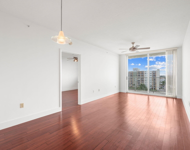 3020 Ne 32nd Avenue - Photo Thumbnail 7