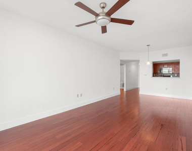 3020 Ne 32nd Avenue - Photo Thumbnail 8
