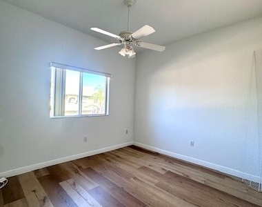 7842 Exeter Boulevard E - Photo Thumbnail 23