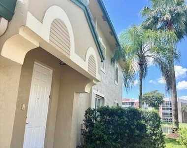7842 Exeter Boulevard E - Photo Thumbnail 1