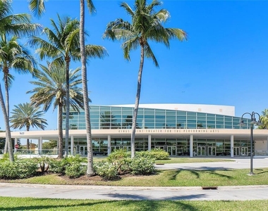 7842 Exeter Boulevard E - Photo Thumbnail 30