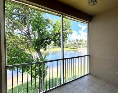7842 Exeter Boulevard E - Photo Thumbnail 2