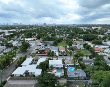 1913 Thomas Street - Photo Thumbnail 21