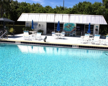2929 Se Ocean Boulevard - Photo Thumbnail 6